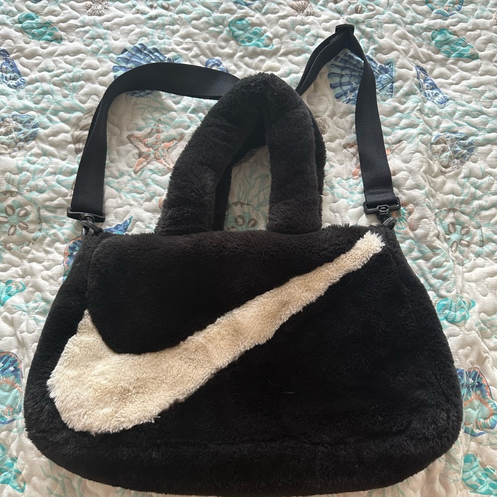 Nike Plush Black and Cream Shoulder Bag